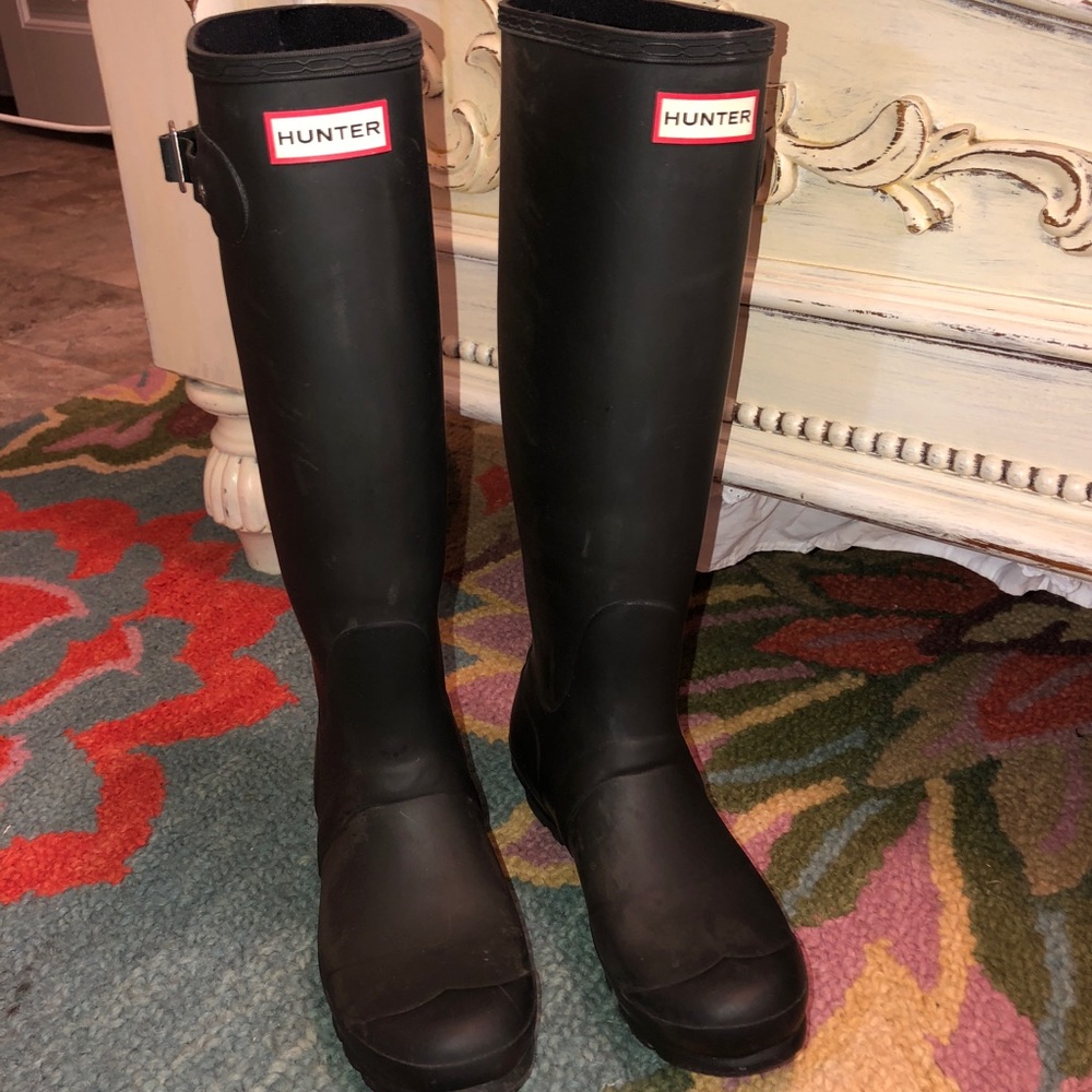 Black Hunter Boots